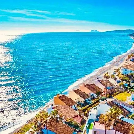 Апартаменты Coastal Retreat-sleeps 5 Sea View Pool & Parking Эстепона